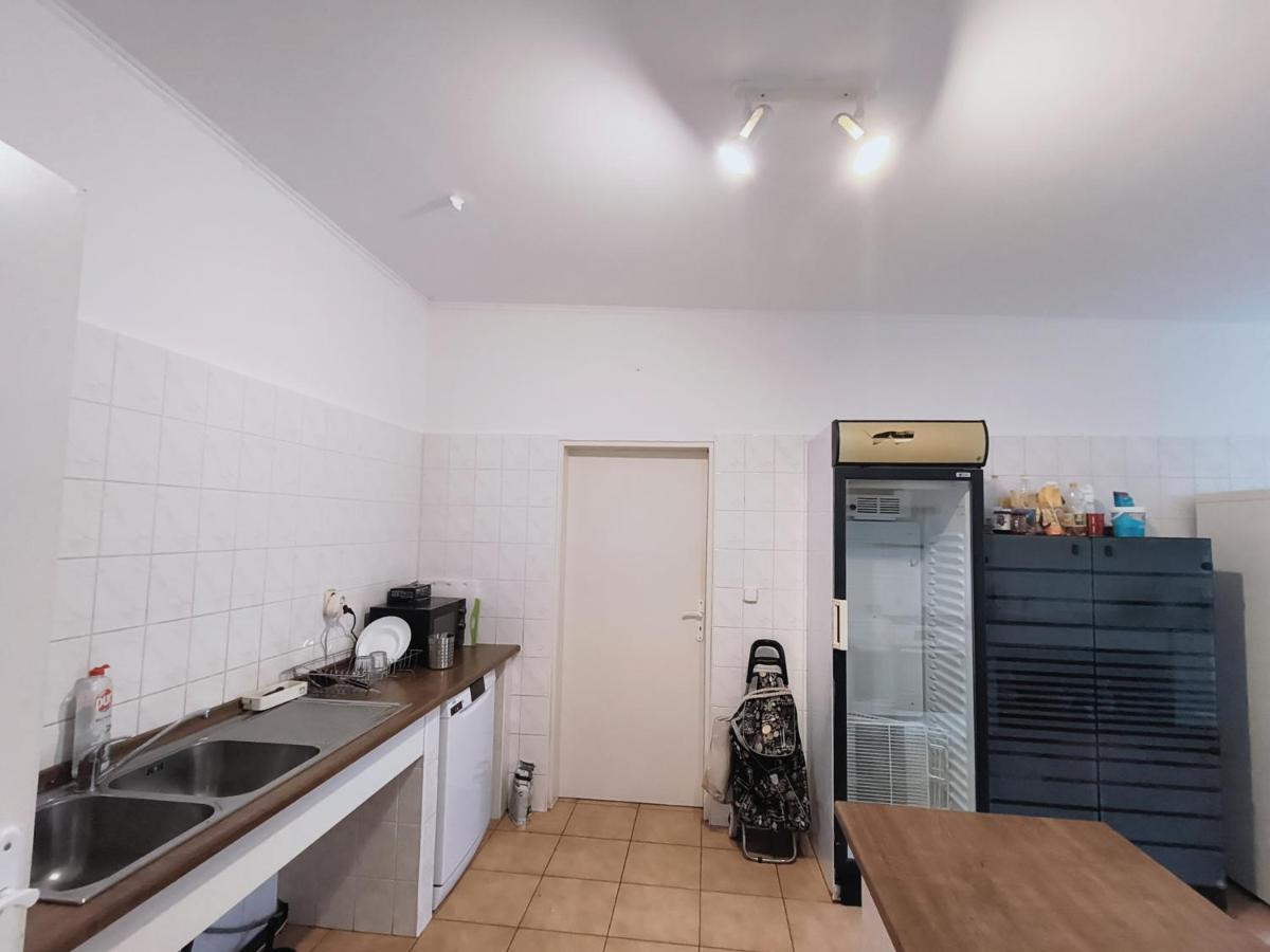 Cozy Room With Garden In 布拉迪斯拉发 外观 照片