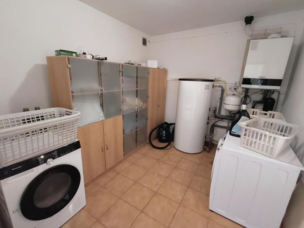 Cozy Room With Garden In 布拉迪斯拉发 外观 照片